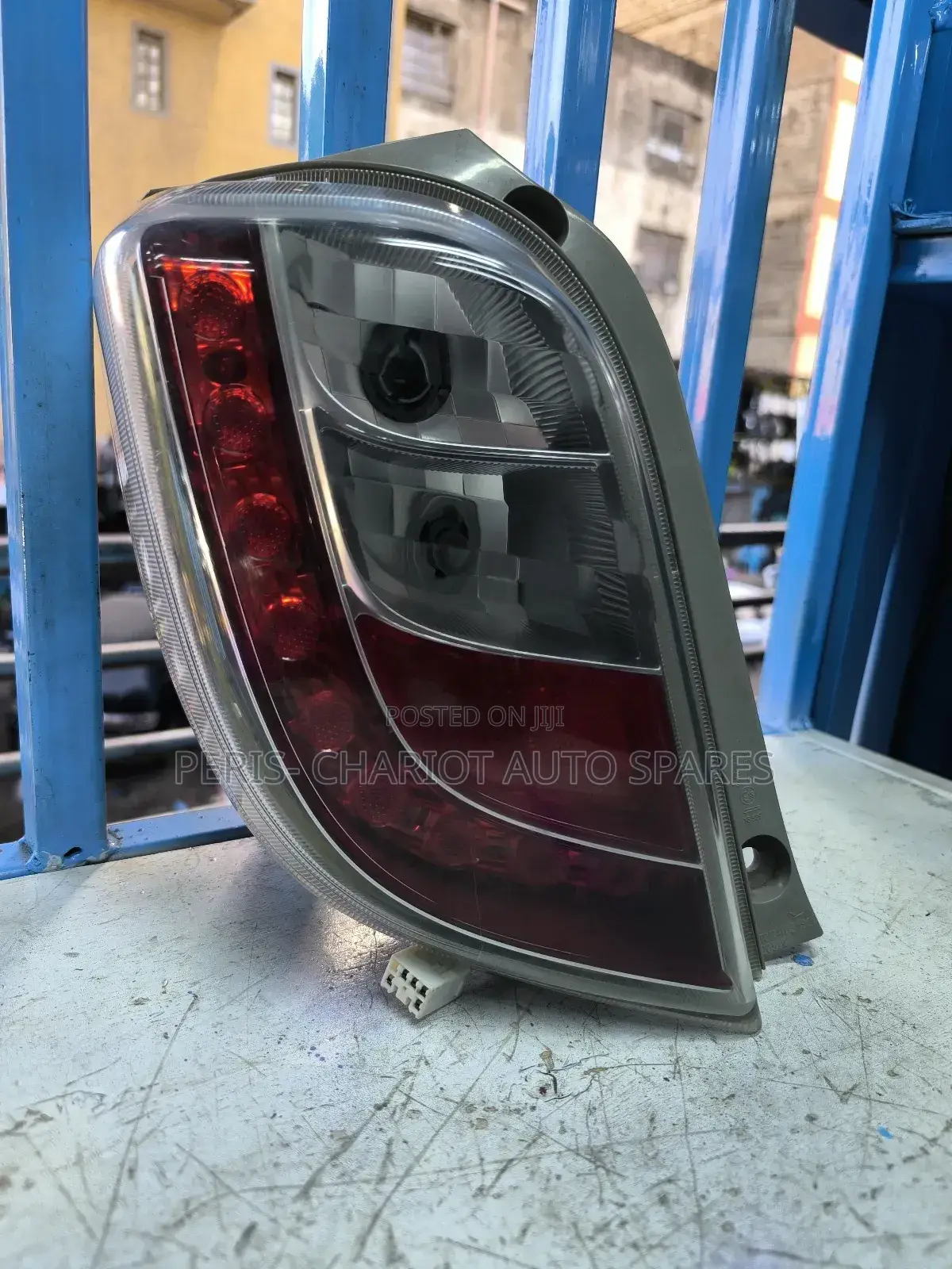 Daihatsu Mira 2012 Taillights