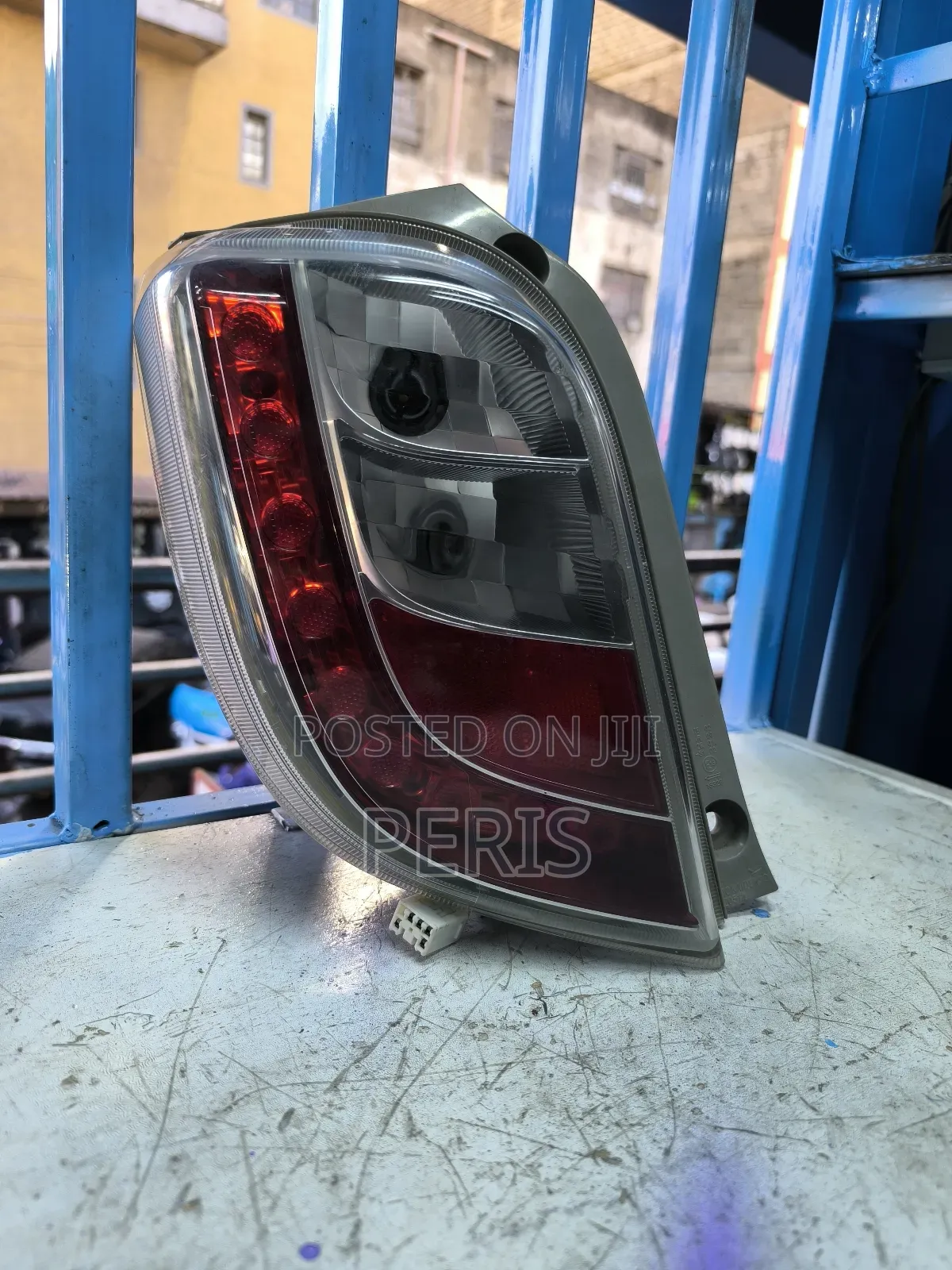 Daihatsu Mira 2012 Taillights