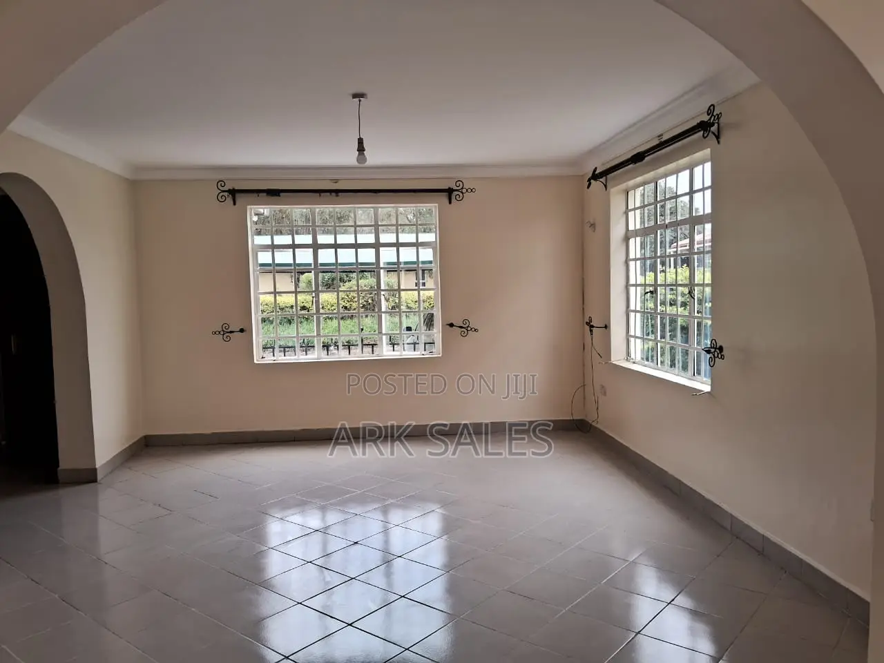 3bdrm Maisonette in Green Park Estate, Lukenya for sale