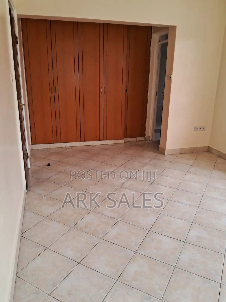 3bdrm Maisonette in Green Park Estate, Lukenya for sale