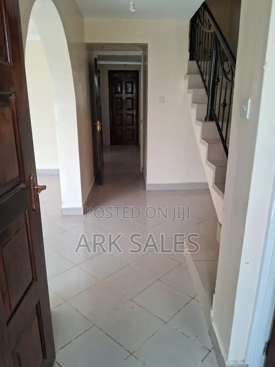 3bdrm Maisonette in Green Park Estate, Lukenya for sale