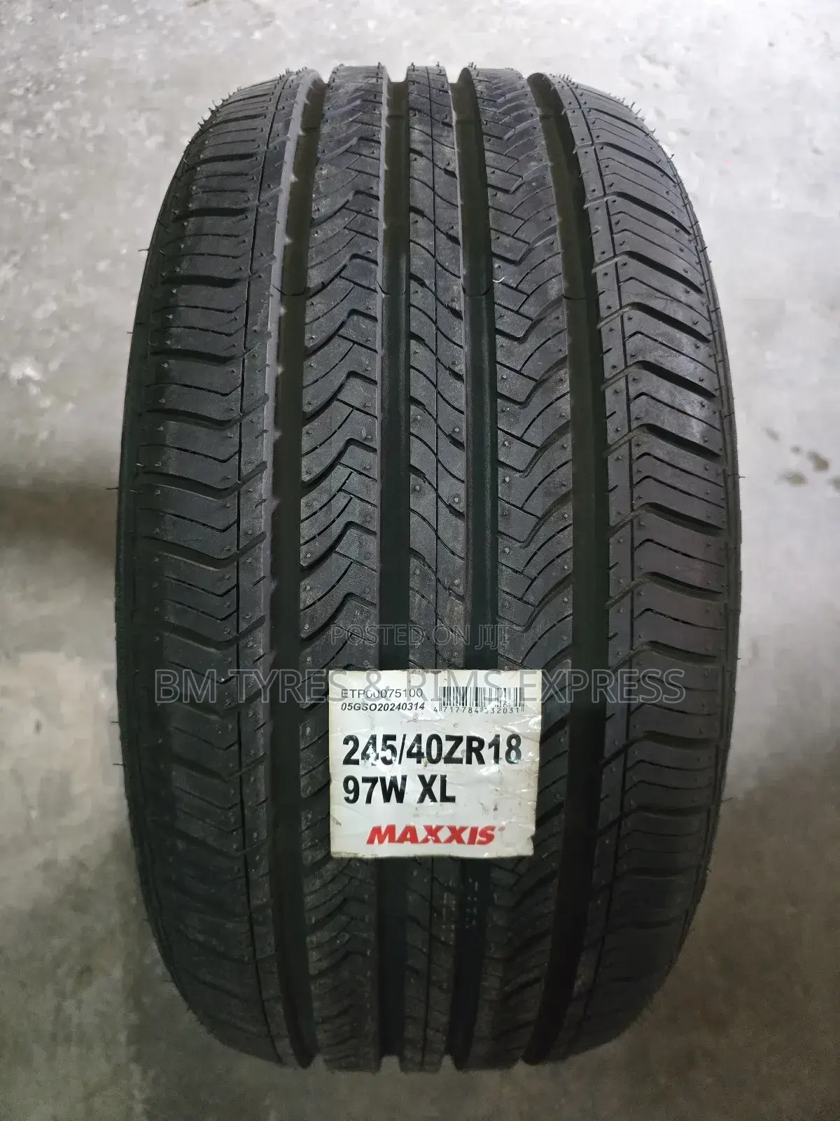 245 /40 R18 Maxxis Tyres (Bravo) Thailand.