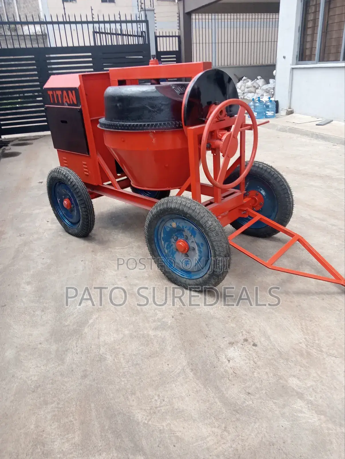 Titan Construction Concrete Mixer