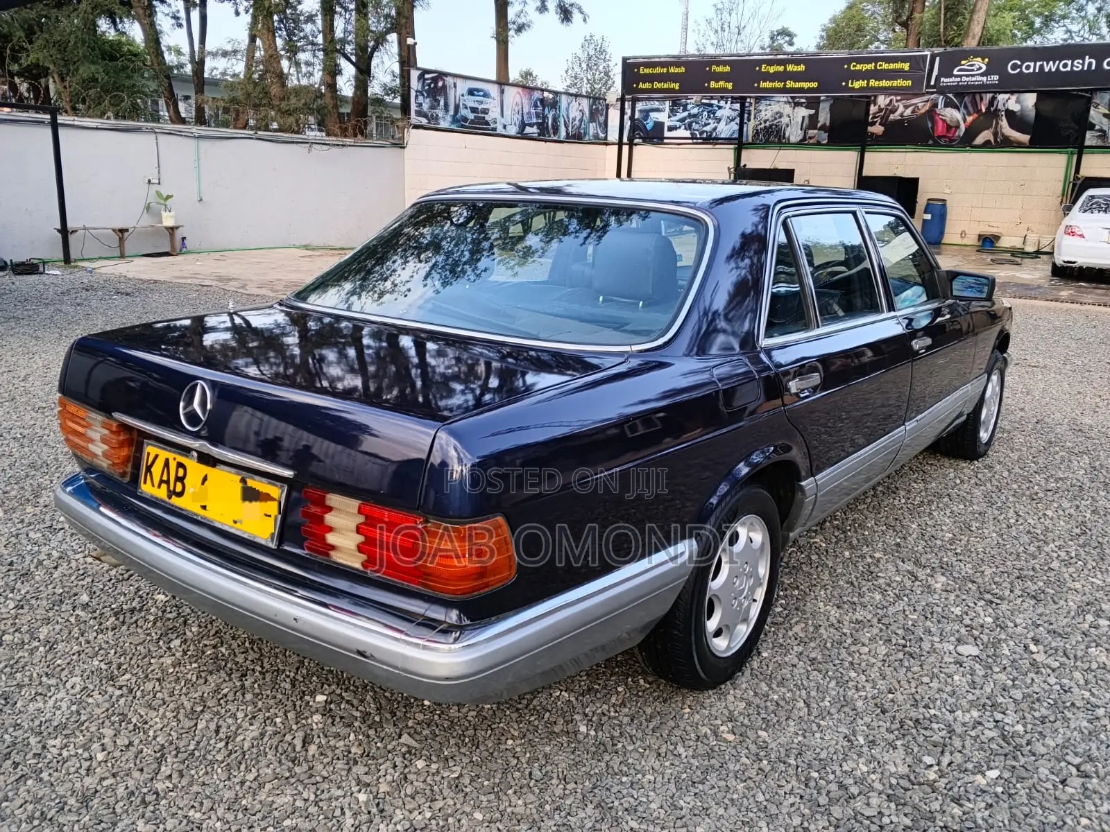 Mercedes-Benz 300E 1990 Blue