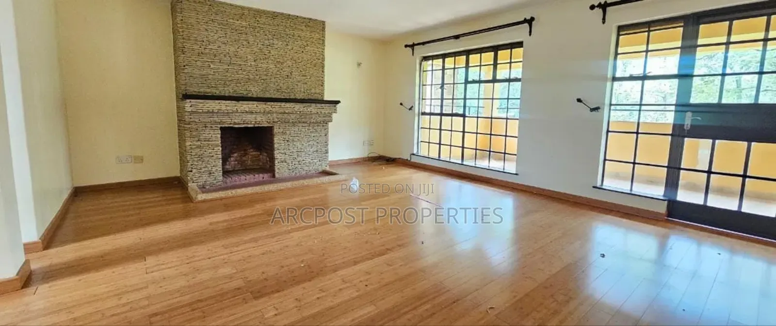 5bdrm Villa in Kerarapon for sale