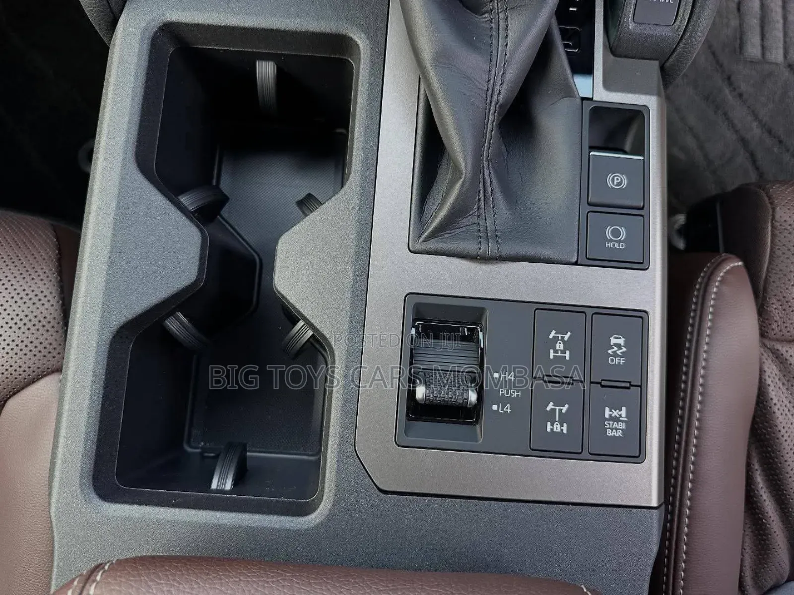 Toyota Land Cruiser Prado 2023 White