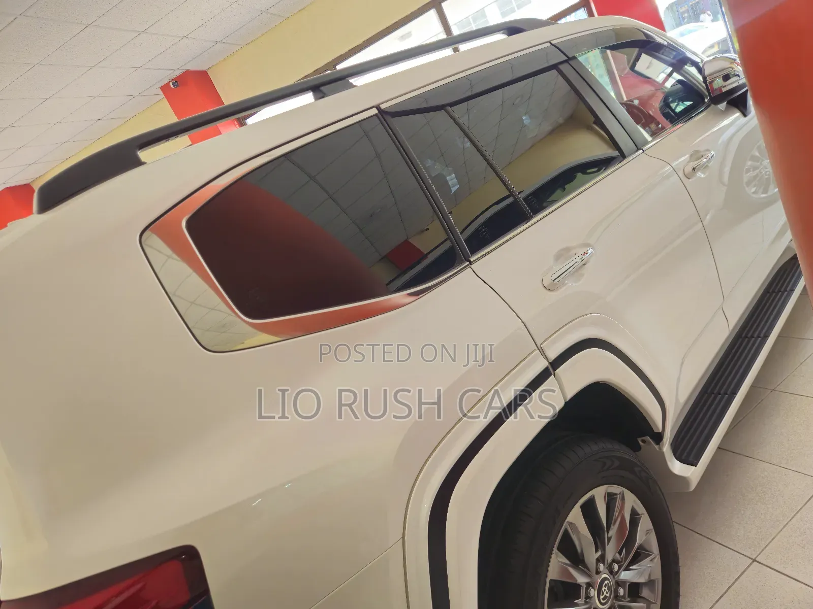 Toyota Land Cruiser 2020 White