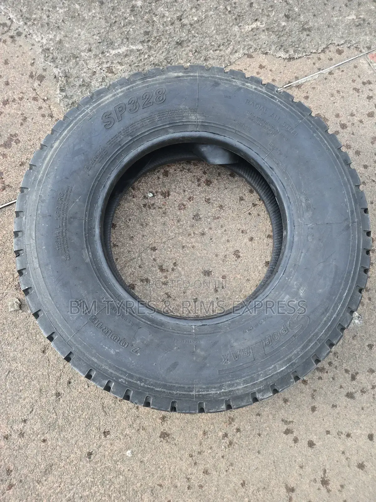 700 R16 Sporttrak Tyres.