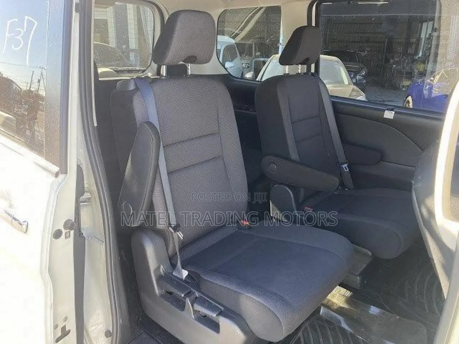 Nissan Serena 2019 White