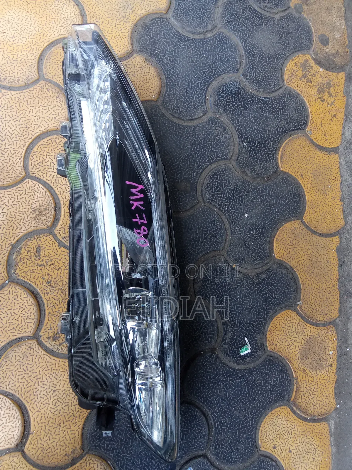 Harrier Part Number 147 Headlights