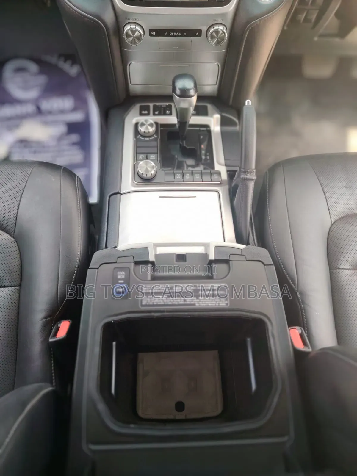 Toyota Land Cruiser 2018 White