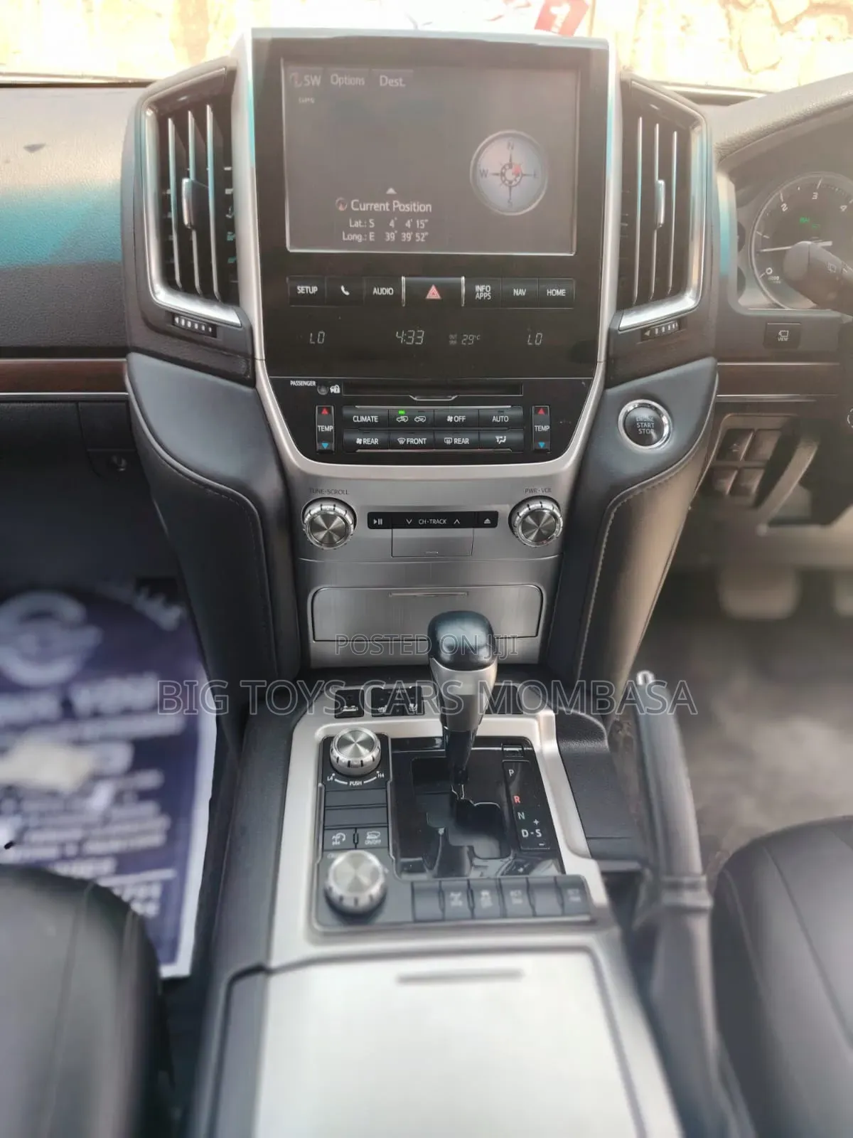 Toyota Land Cruiser 2018 White