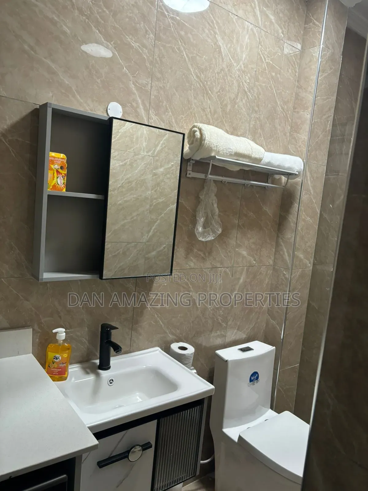 1bdrm Apartment in Kilimani, Hurlingham for sale