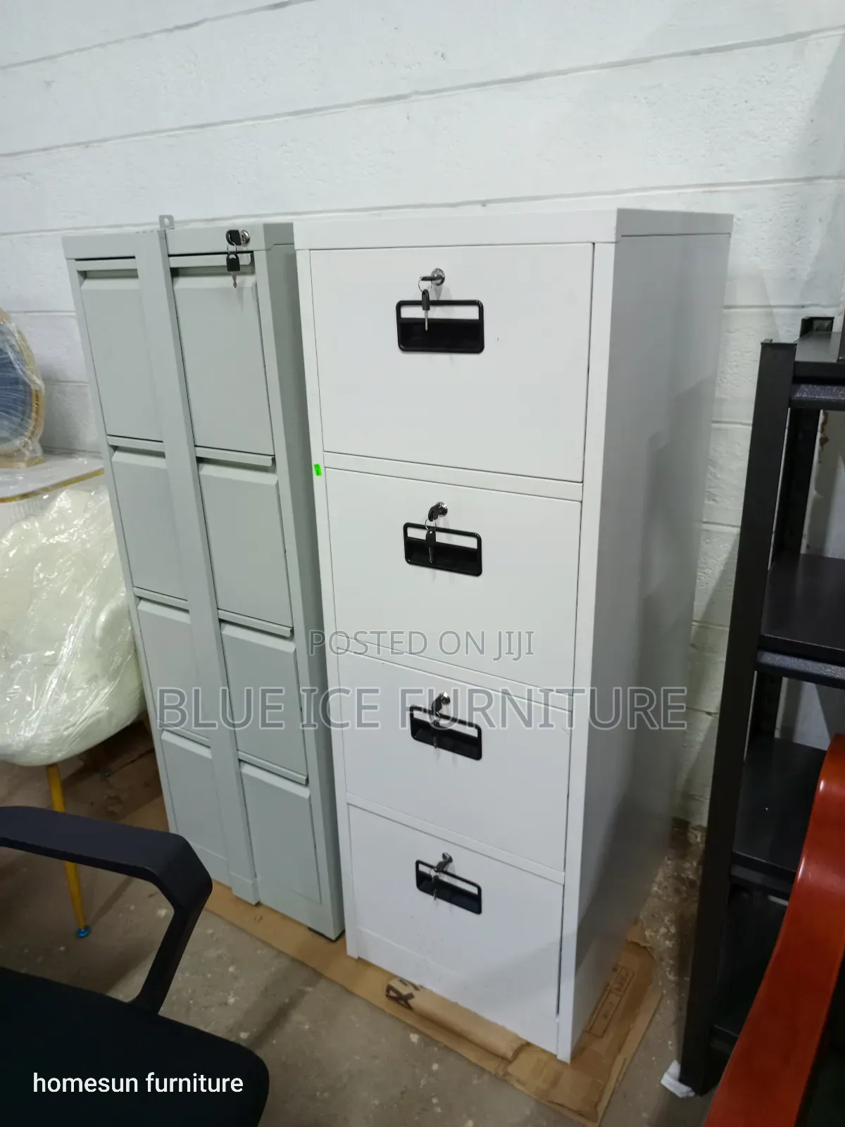 4 Drawer Cabinet With Lockable Drawer