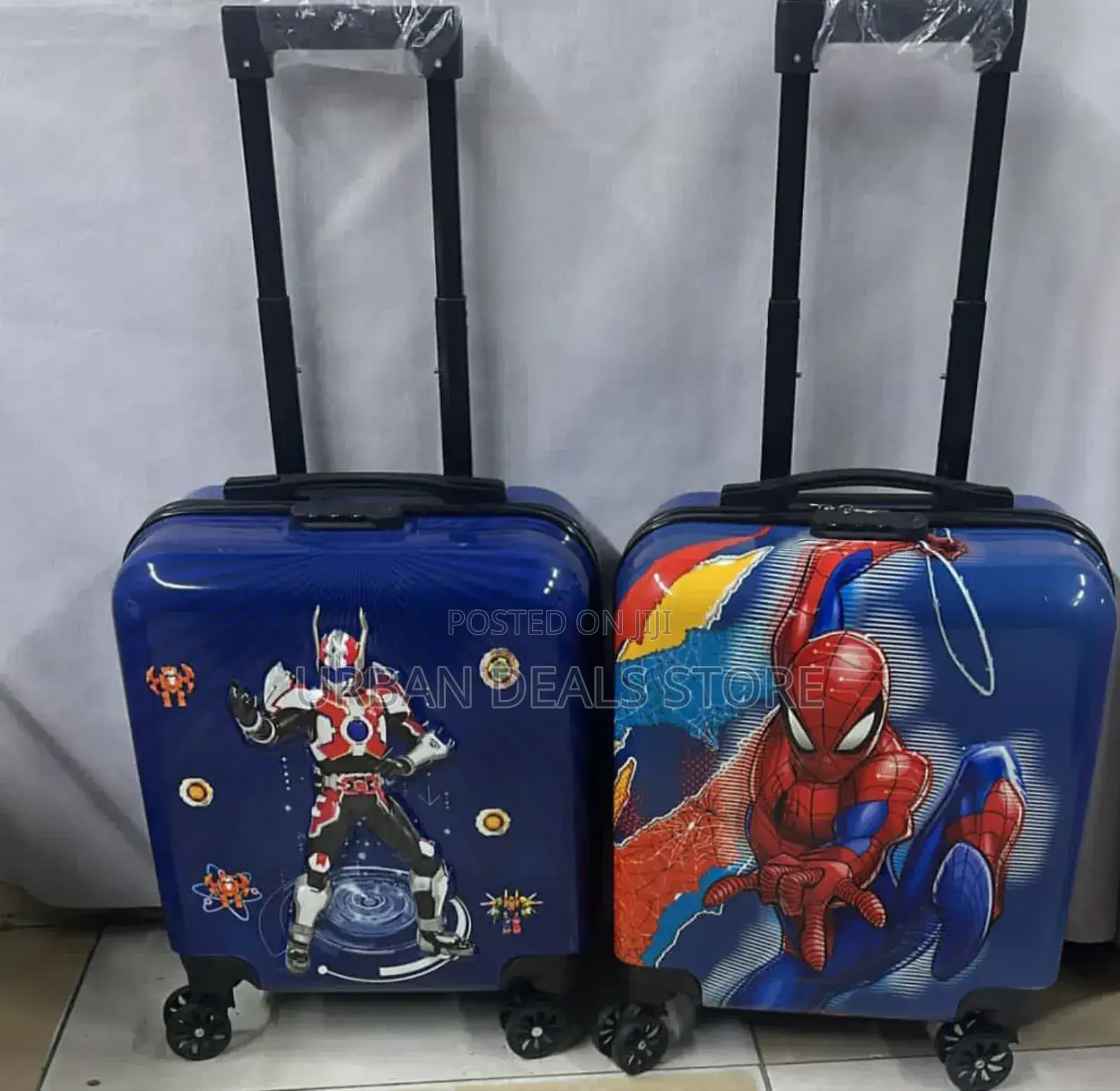Kids’ Hard-Shell Modern Suitcase
