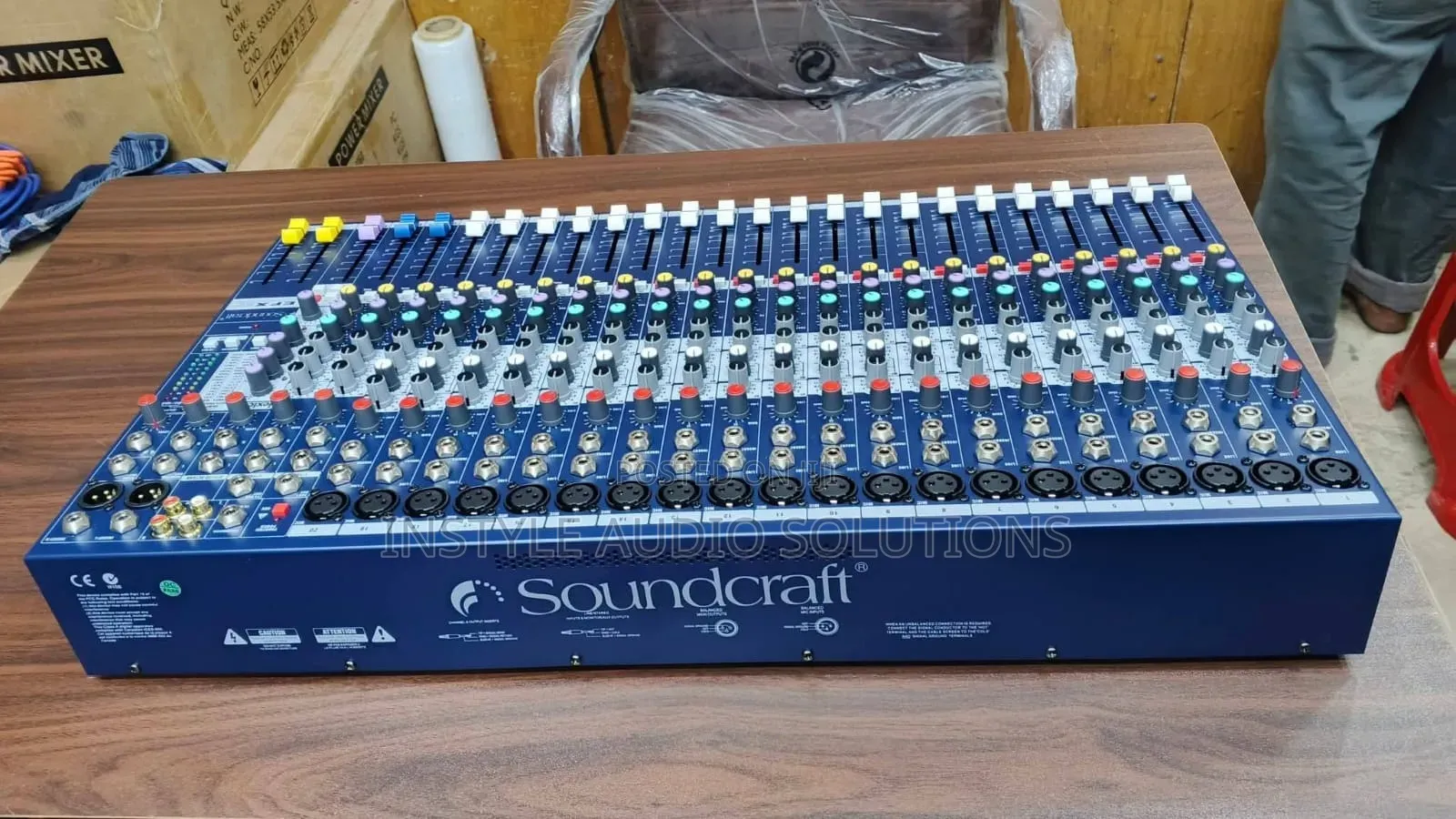 24 Channels Sound Craft Professional Plain Mixer
