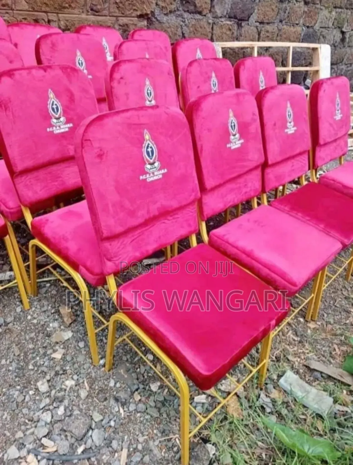 Unique Church Chairs With a Mesh for Your Bibles and Other Belongings