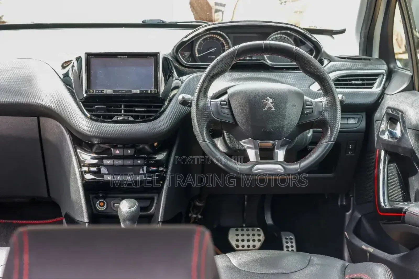 Peugeot 2008 1.2 PureTech (110 Hp) 2018 White