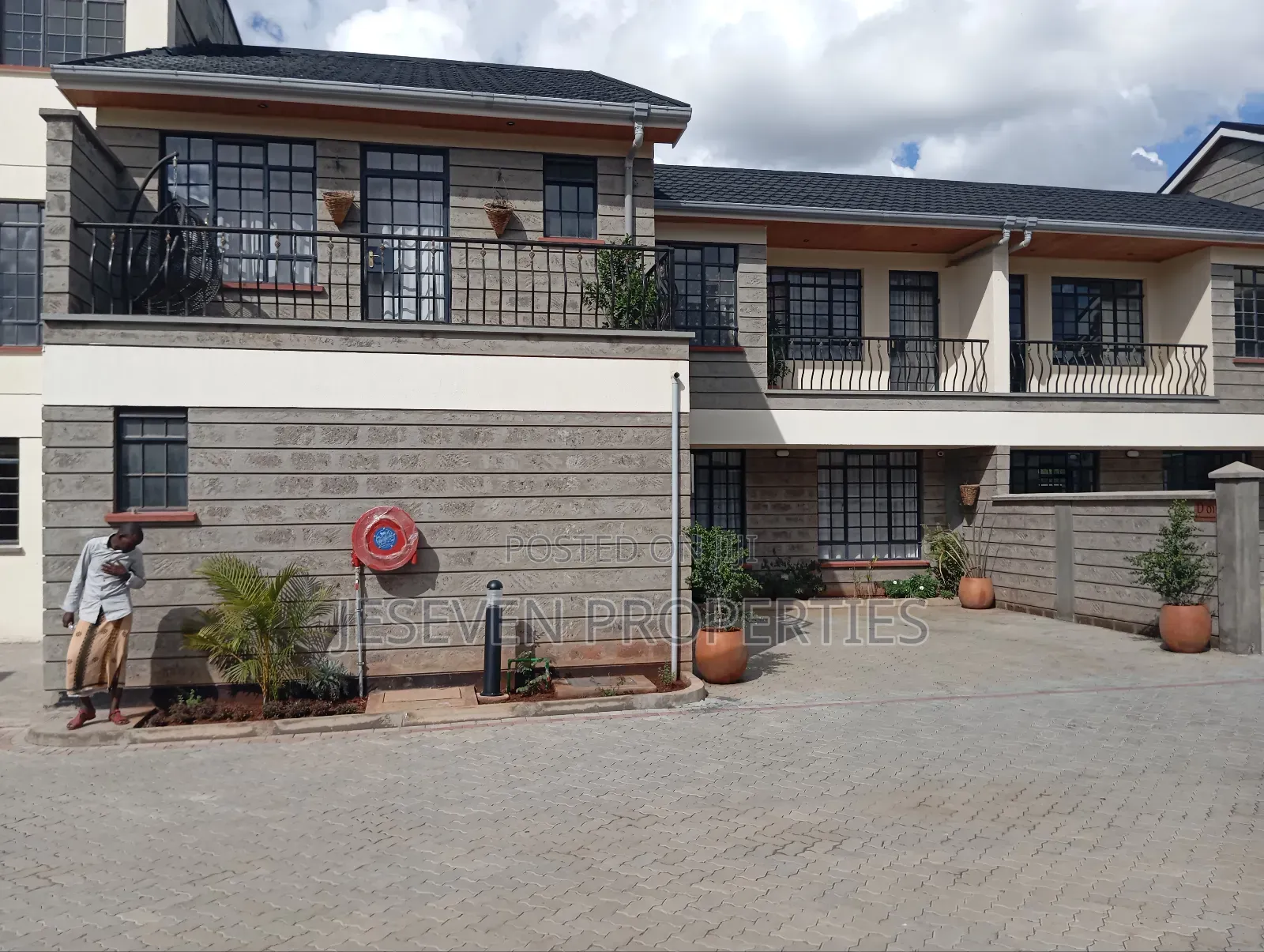 4bdrm Townhouse/Terrace in Syokimau, Mombasa Road for sale