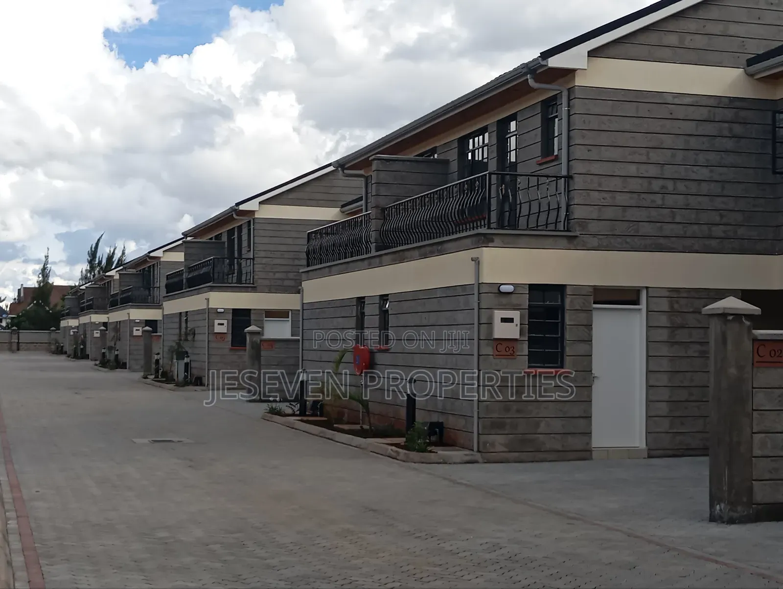 4bdrm Townhouse/Terrace in Syokimau, Mombasa Road for sale