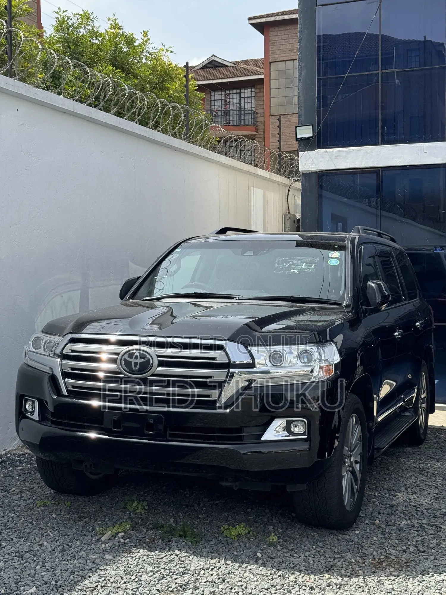 Toyota Land Cruiser 4.6 V8 ZX 2019 Black