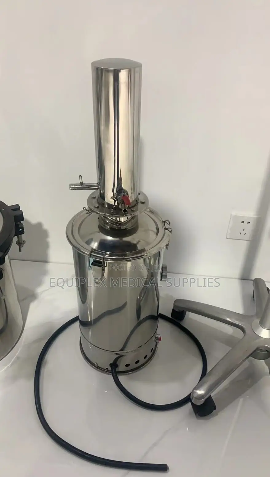 10 Liters/Hour Electric Lab Water Distiller (Stainless Steel)