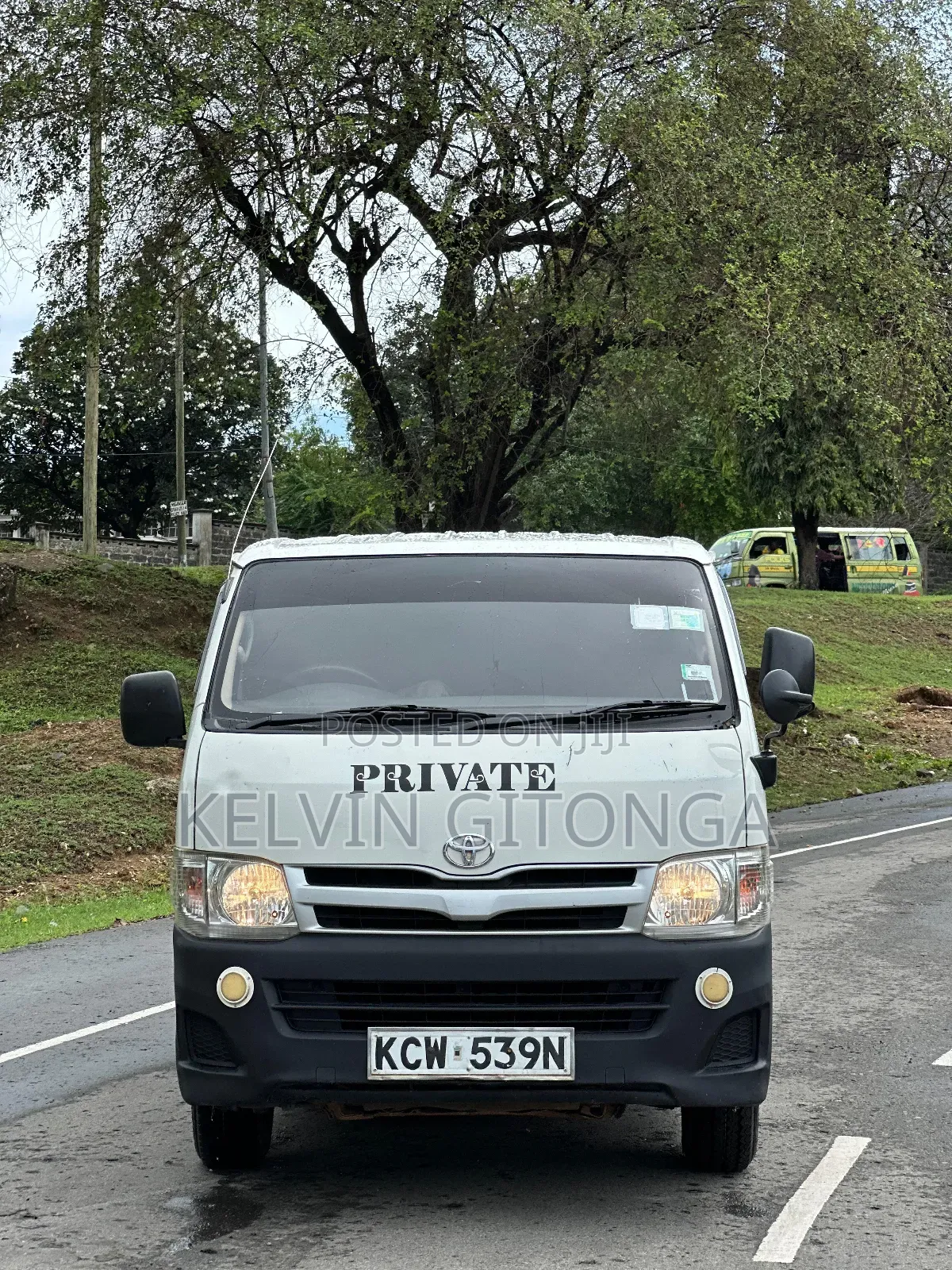 Toyota HiAce 2014 White