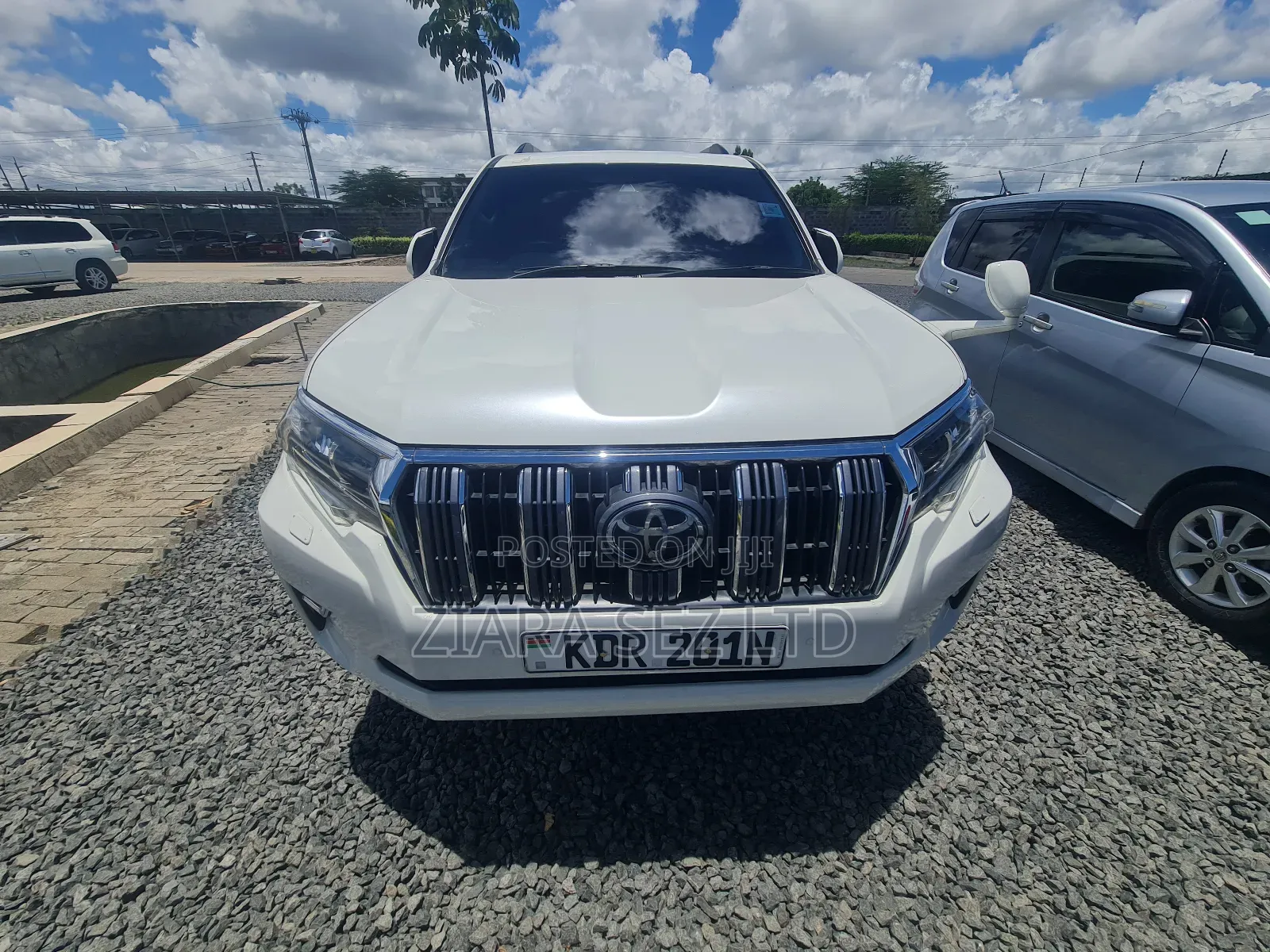 Toyota Land Cruiser Prado 2.8 2020 White
