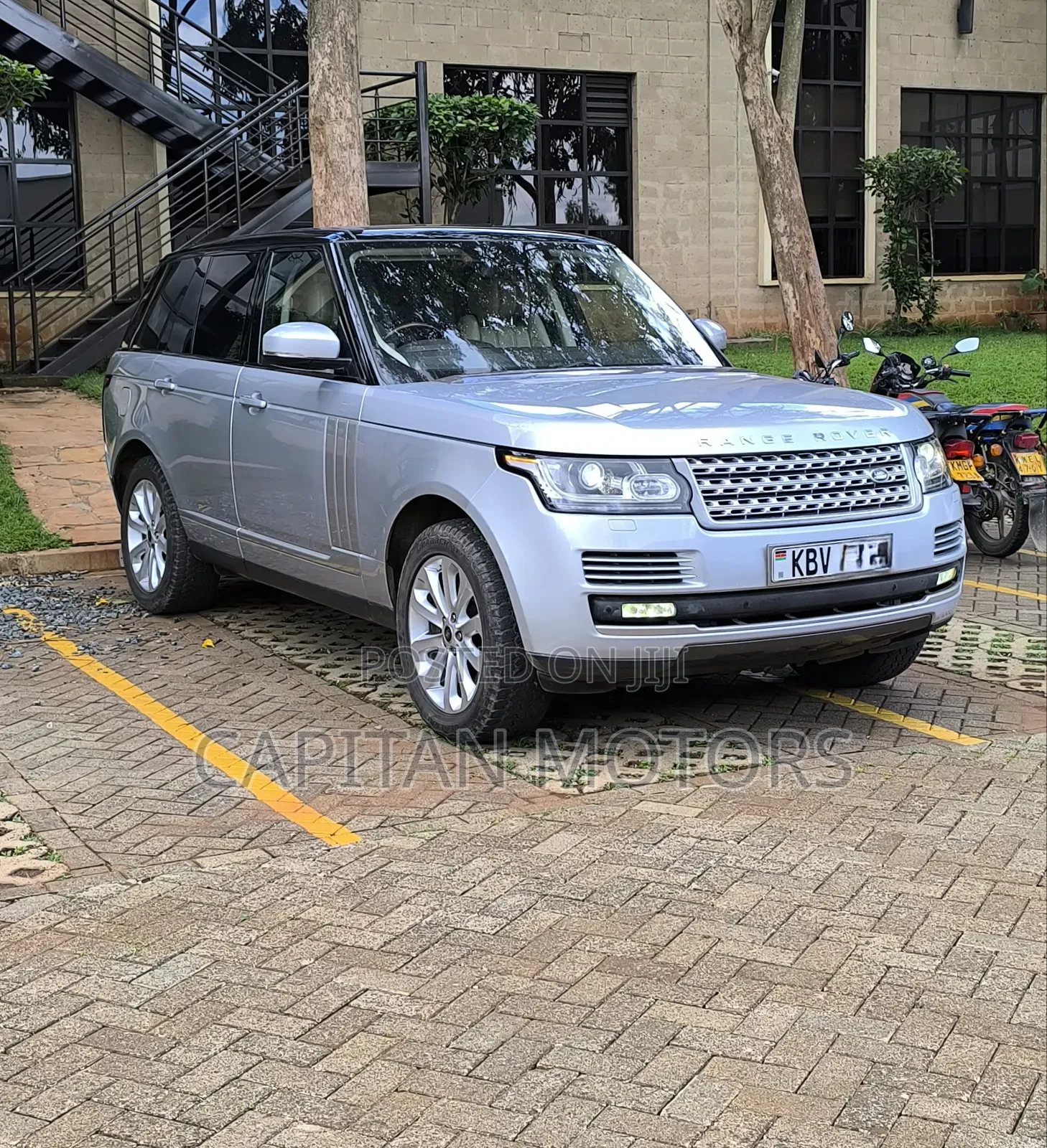Land Rover Range Rover Supercharged 2013 Silver