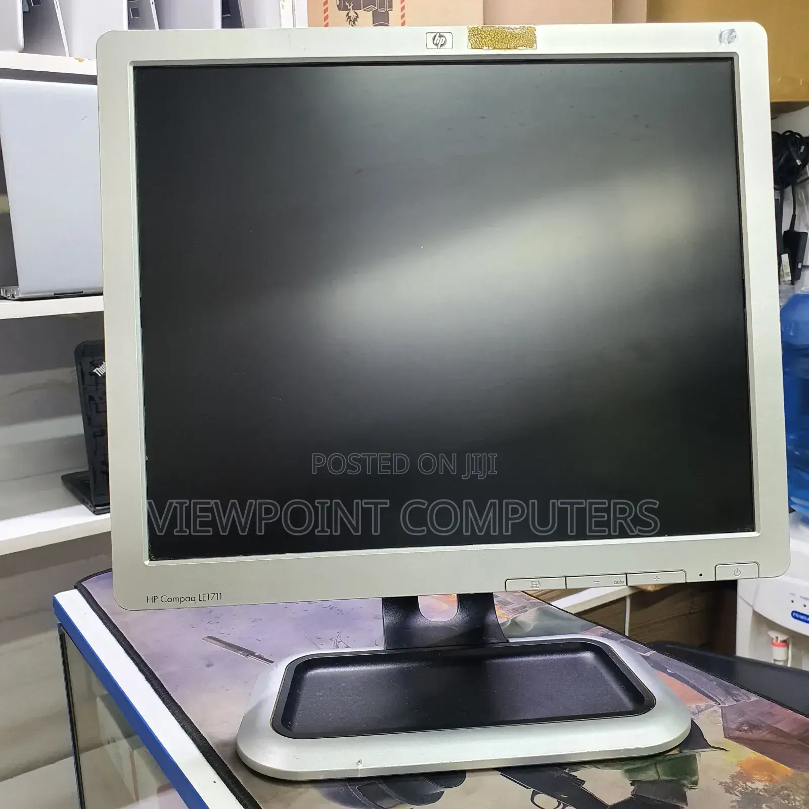 HP Monitor 17 Inches