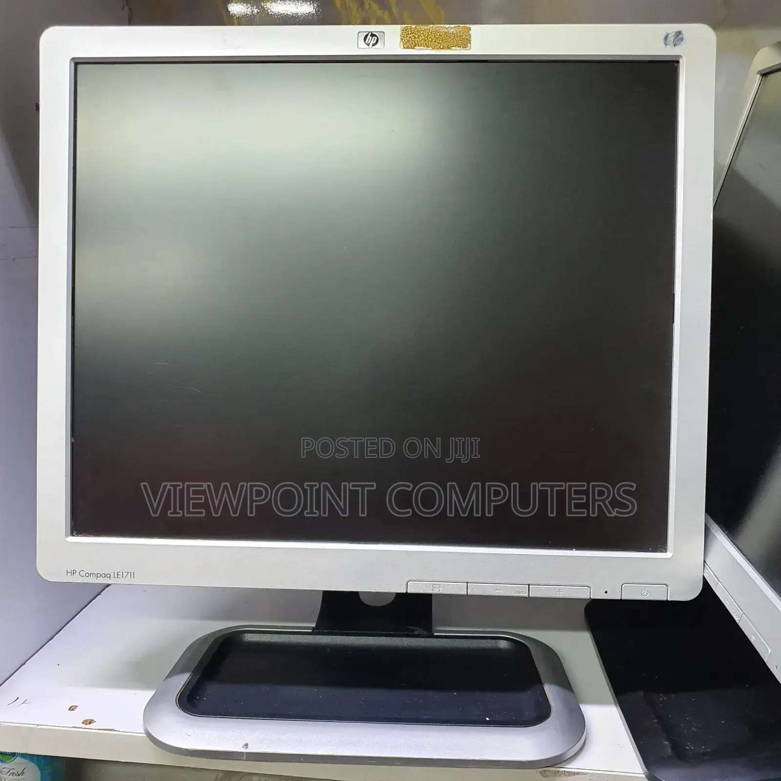 HP Monitor 17 Inches