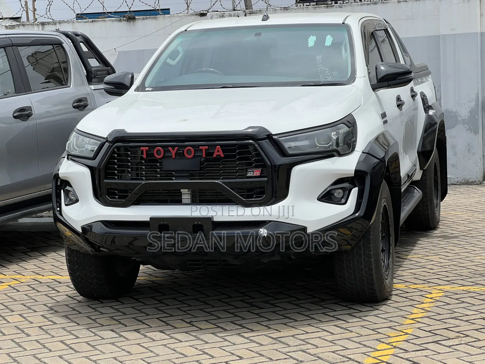 Toyota Hilux 2019 Off white