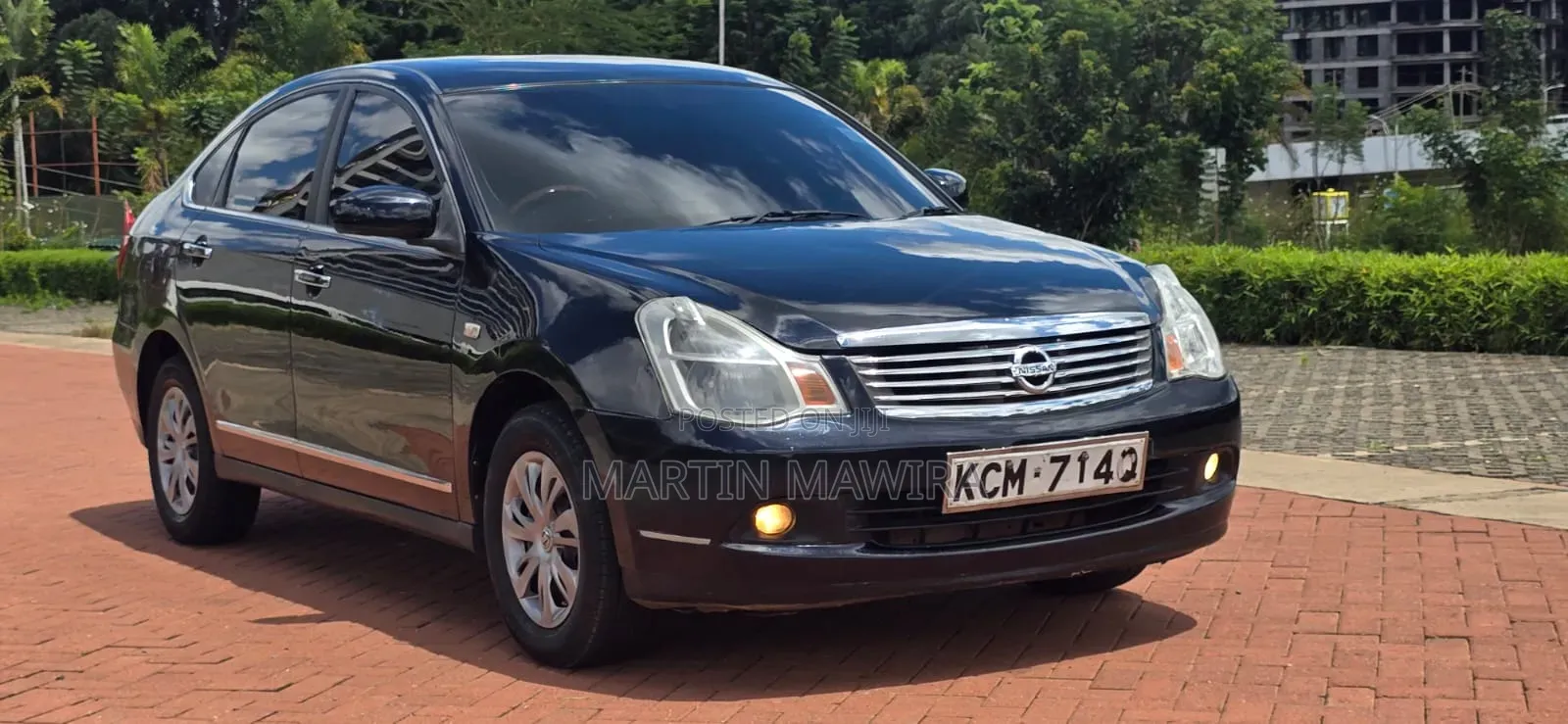 Nissan Bluebird 2010 Black
