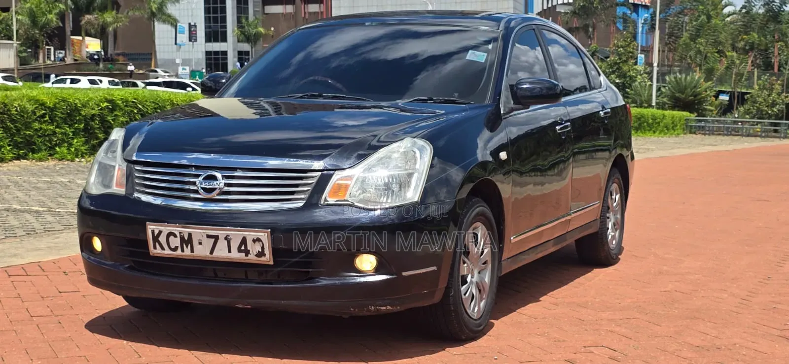 Nissan Bluebird 2010 Black
