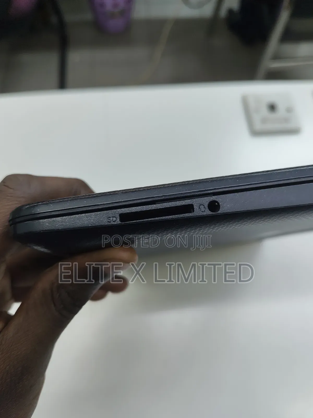 New Laptop HP 15-fd1020ns 8GB Intel Core i7 SSD 512GB