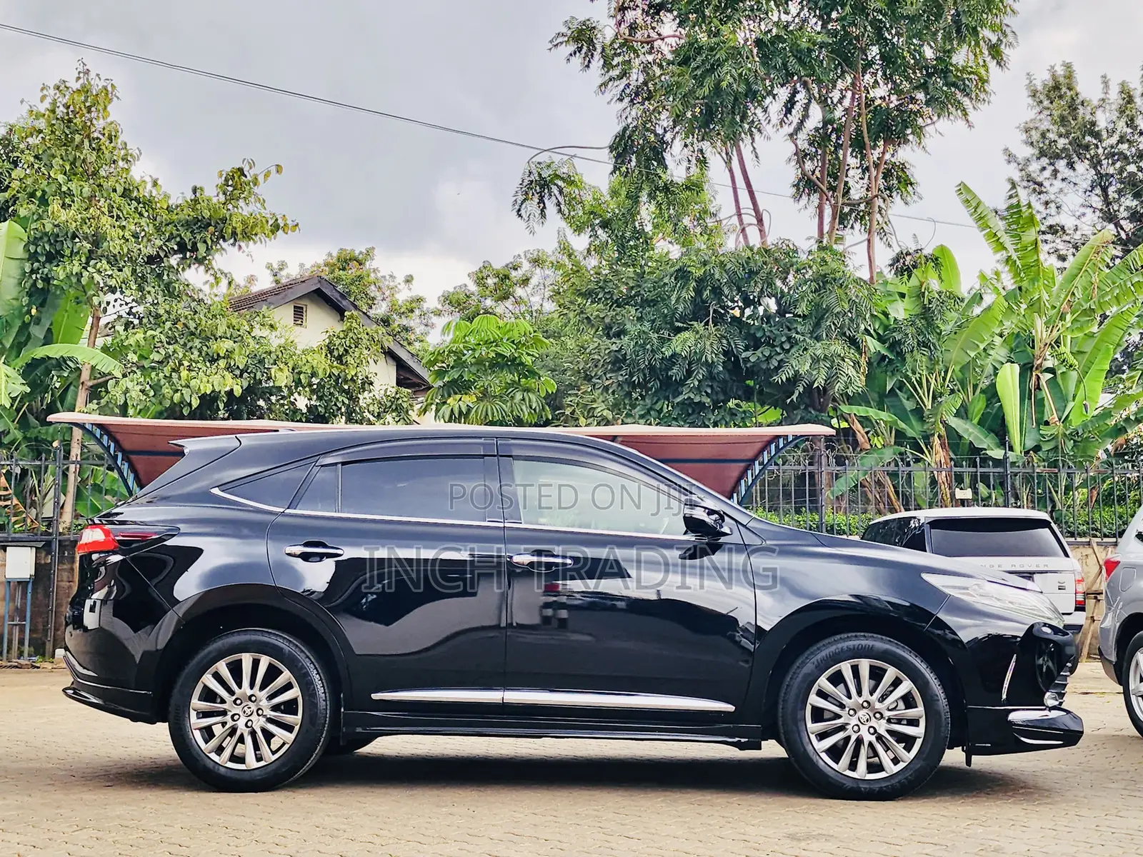 Toyota Harrier 2.0 2019 Black