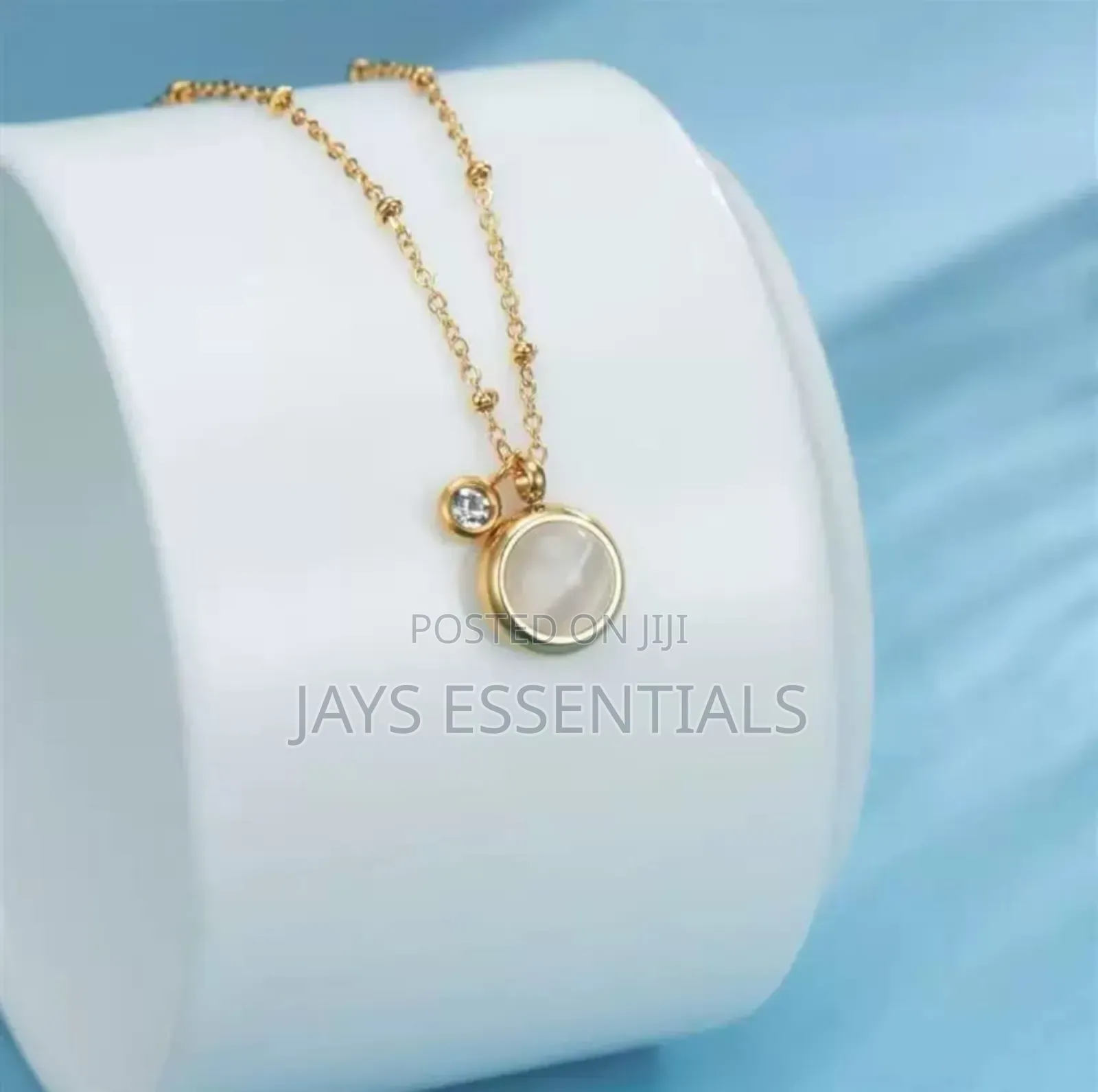 Minimalist And Stylish Necklaces