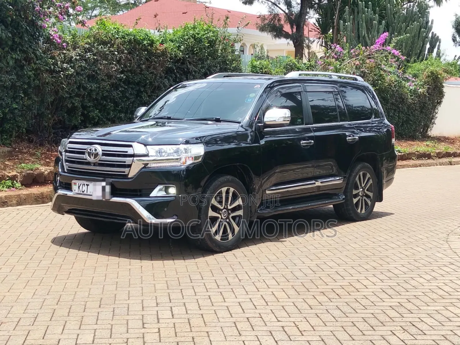 Toyota Land Cruiser 4.6 V8 ZX 2012 Black