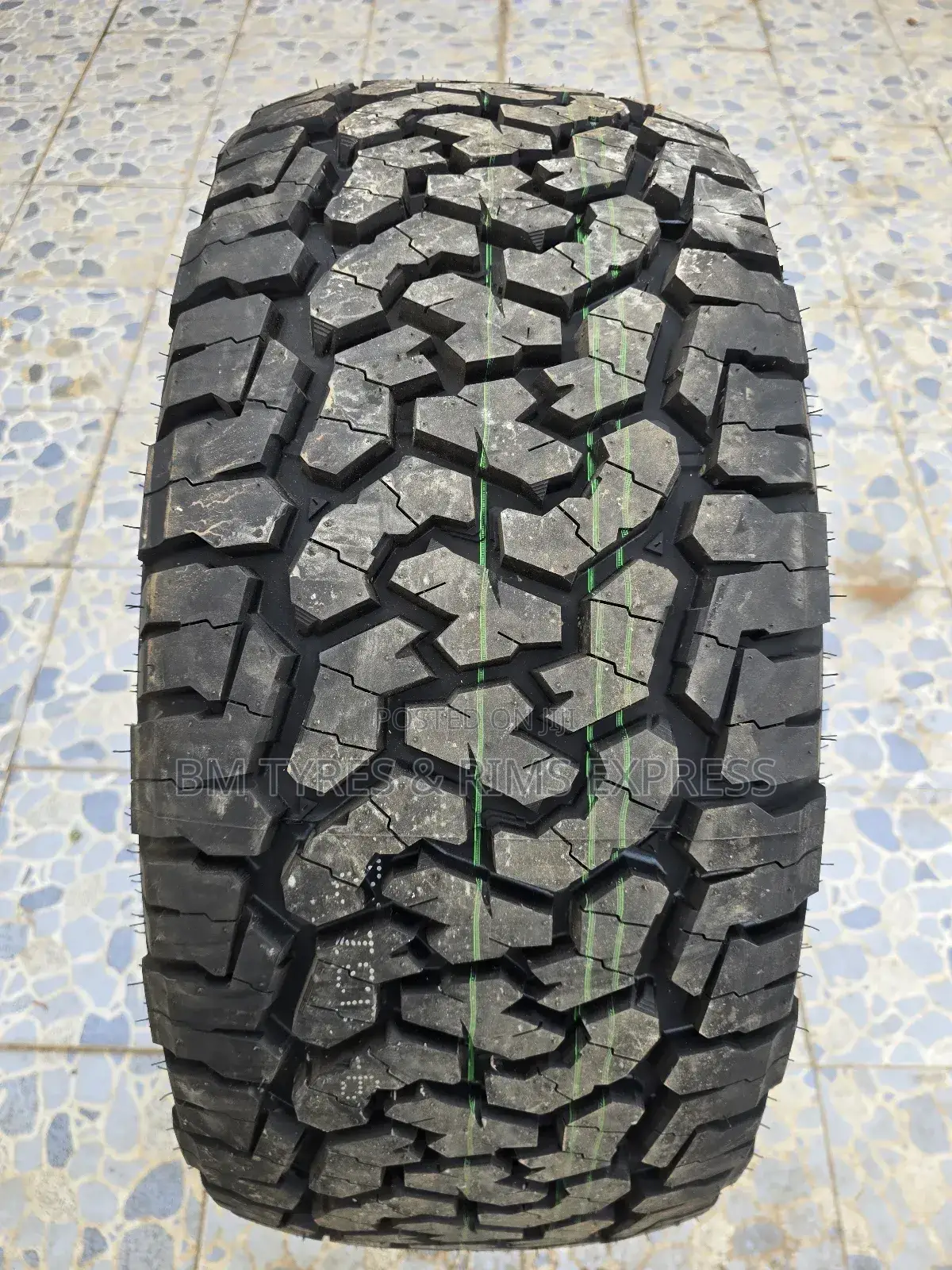 285 /50 R20 Comforser Tyres (All Terrein).