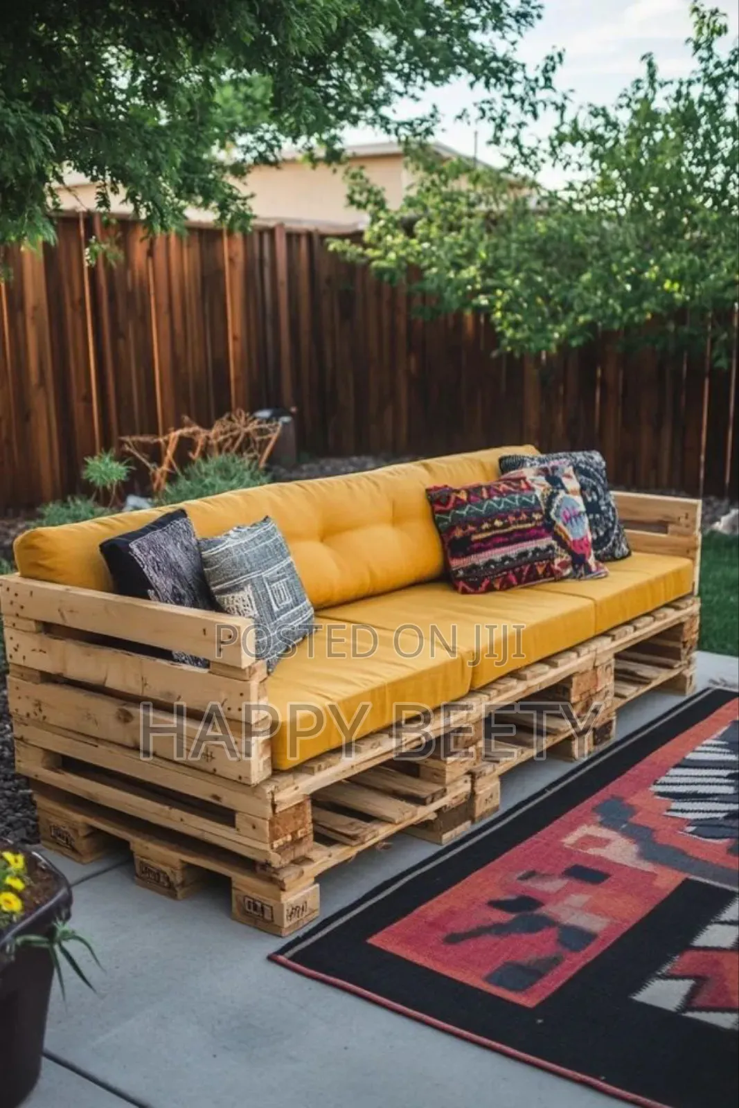 Customized Pallet Seat Available