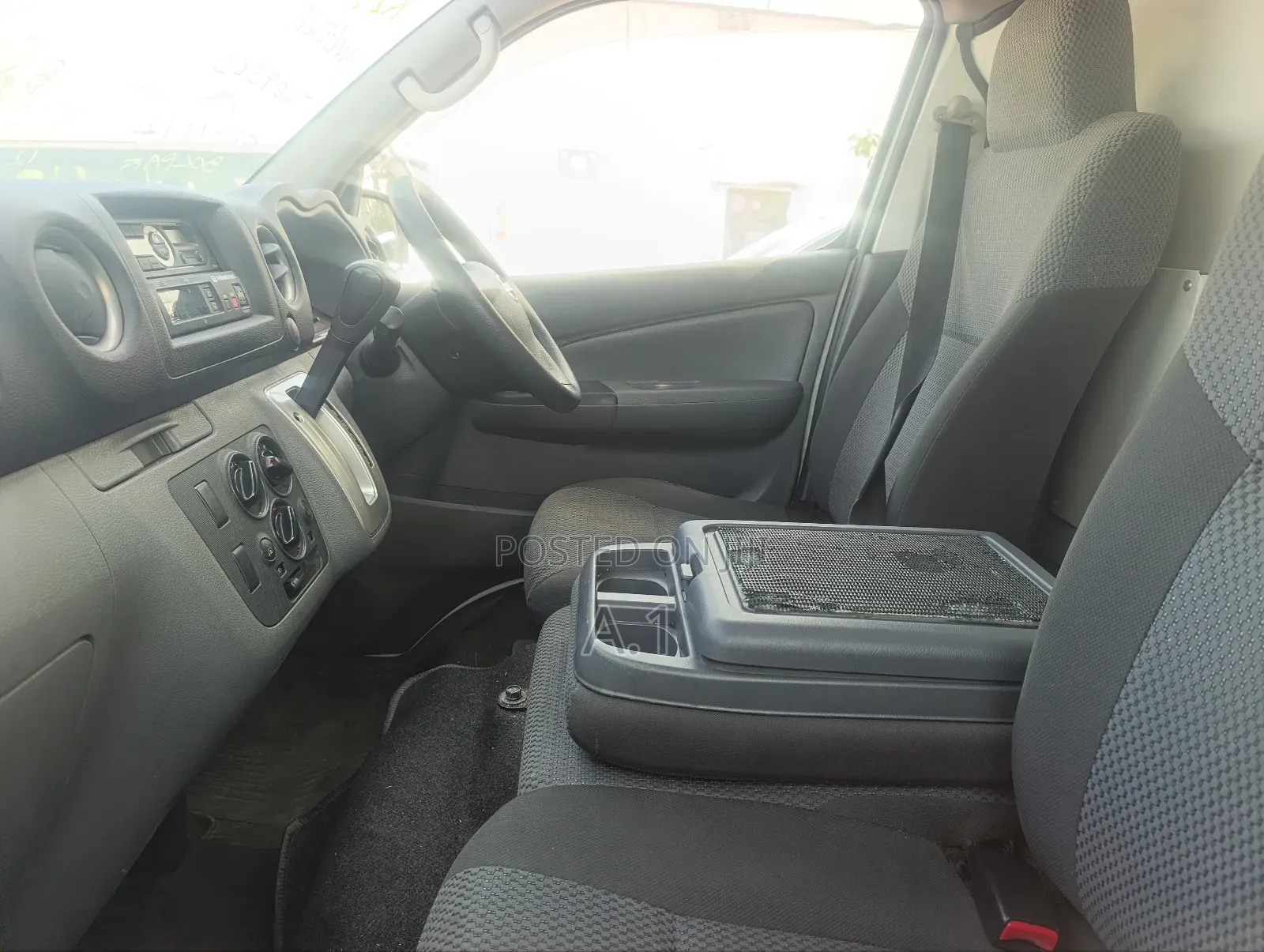 Nissan Caravan (Urvan) 2019 White