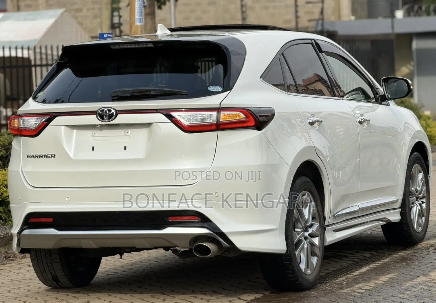 Toyota Harrier 2.0 2019 White