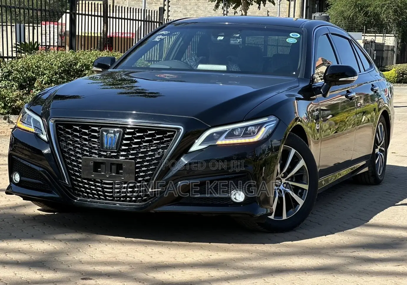Toyota Crown 2018 Black