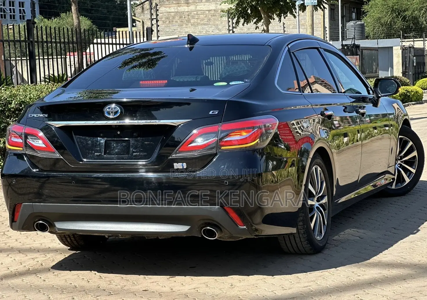 Toyota Crown 2018 Black
