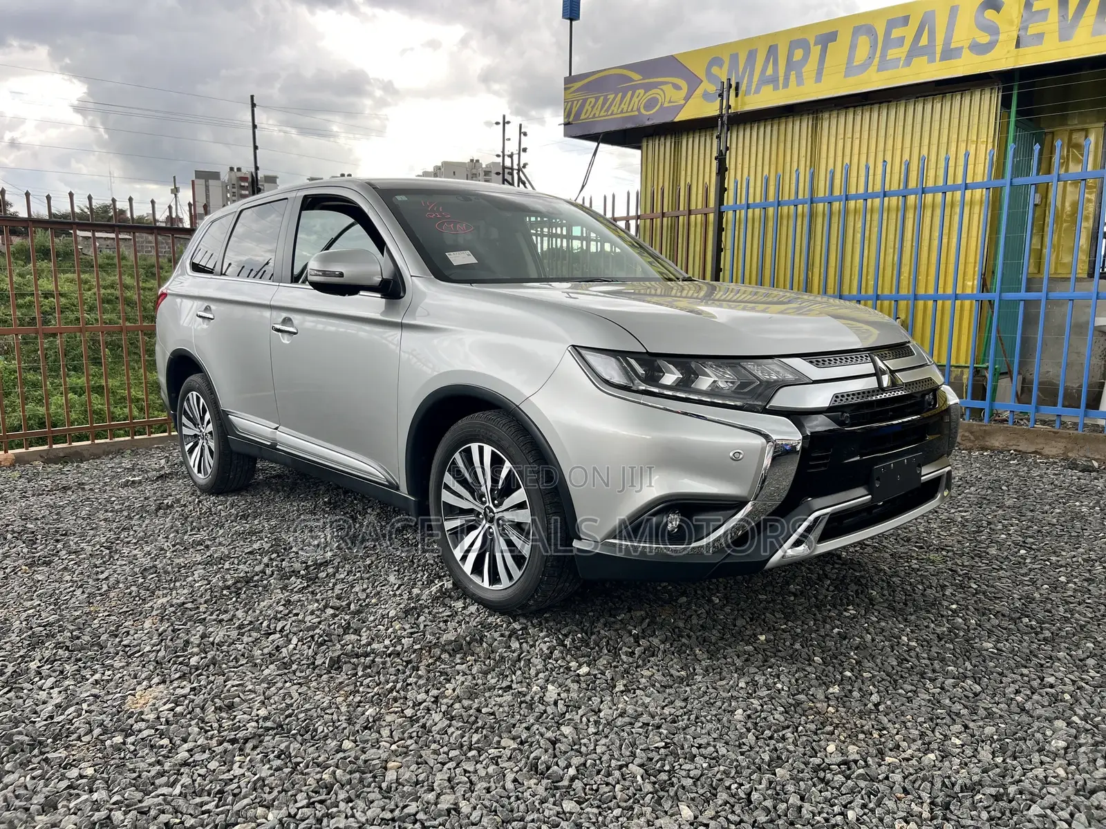 Mitsubishi Outlander ES AWC 2019 Silver