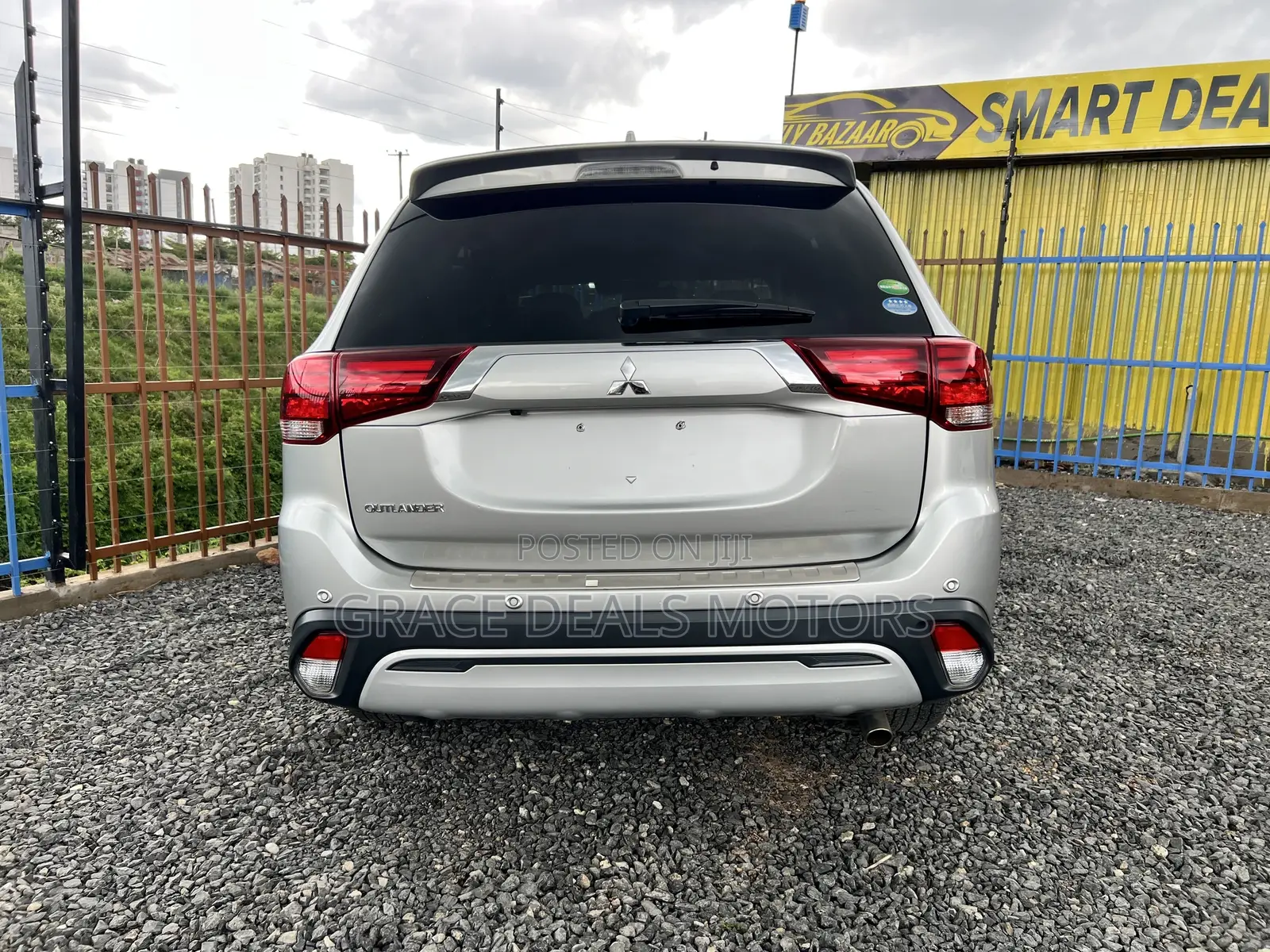 Mitsubishi Outlander ES AWC 2019 Silver