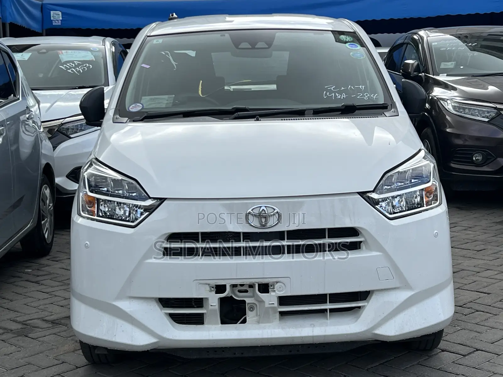 Daihatsu Mira 2019 Off white