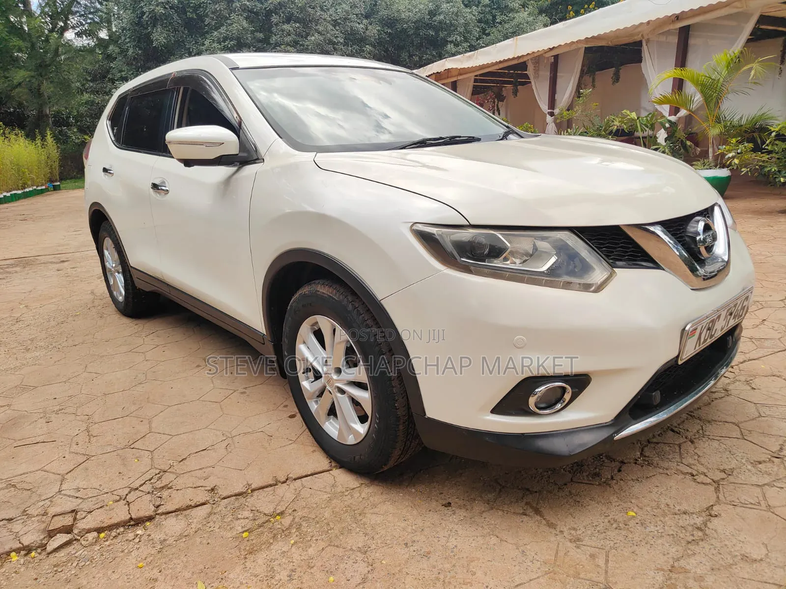 Nissan X-Trail 2015 White