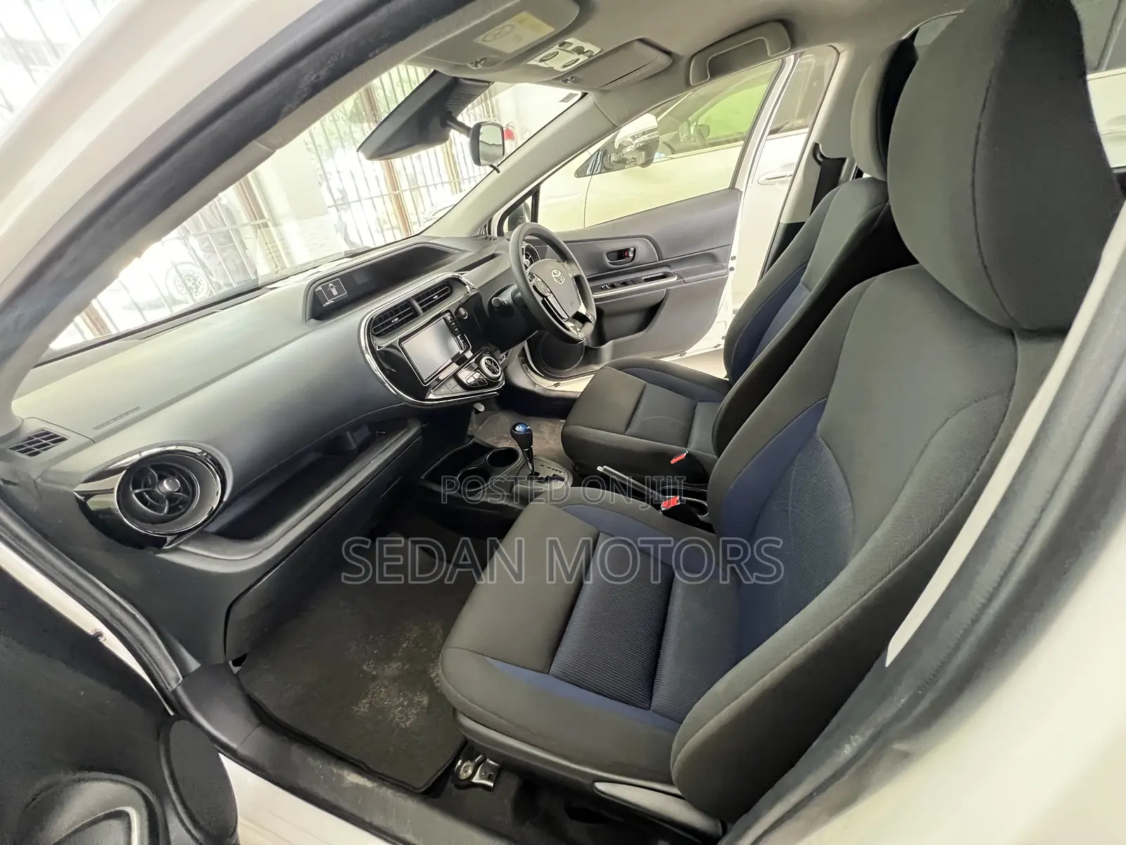 Toyota Aqua 2019 White