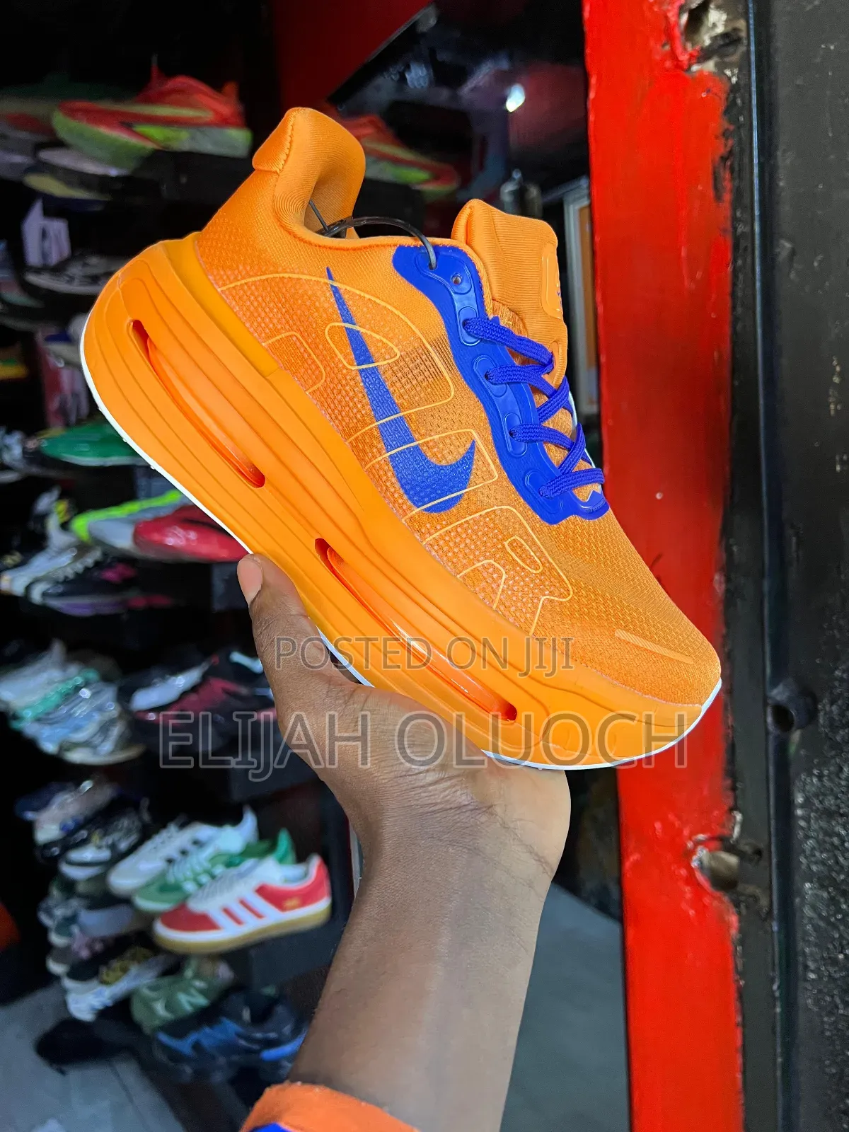 Nike Vomero Premium “Orange”
Sizes:38-45